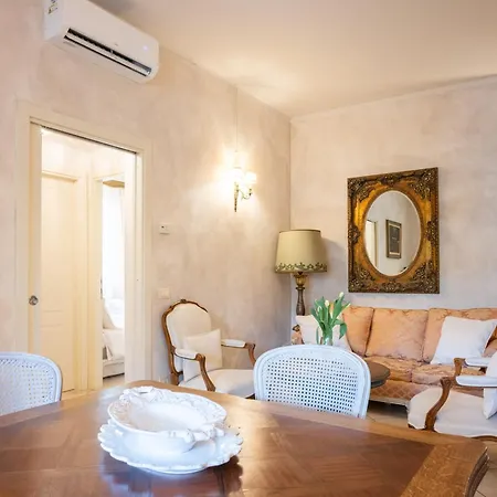 Glicini Elegant Pietrasanta