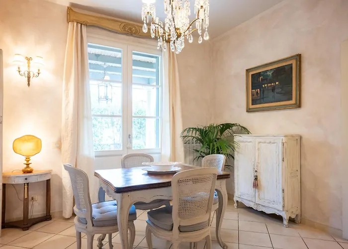 Apartment Glicini Elegant *