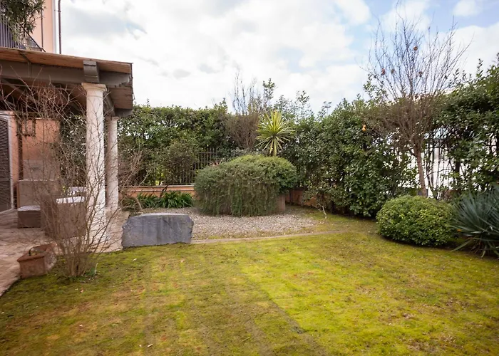 Glicini Elegant Pietrasanta