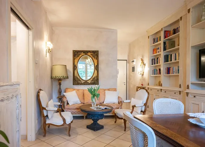 Apartment Glicini Elegant *